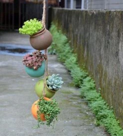 Plantenhangers - 4 Bloempotjes Aan Een Touw - Hangpotten Voor Binnen En Buiten - Hangpot Schutting - 4 Kleuren Incl. Touw -Tuinverzorgings Winkel 1090x1200