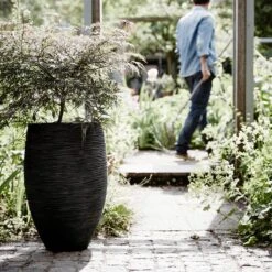 Capi Europe - Vaas Elegant Deluxe Rib NL - 45x72 - Zwart - Voor Binnen En Buiten - KBLR1138 -Tuinverzorgings Winkel 1200x1200 962