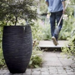 Capi Europe - Vaas Elegant Deluxe Rib NL - 45x72 - Zwart - Voor Binnen En Buiten - KBLR1138 -Tuinverzorgings Winkel 1200x1200 964
