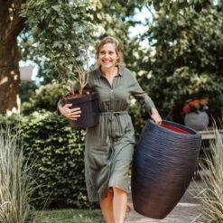 Capi Europe - Vaas Elegant Deluxe Rib NL - 45x72 - Zwart - Voor Binnen En Buiten - KBLR1138 -Tuinverzorgings Winkel 1200x1200 966