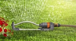 GARDENA - Zwenksproeier Aqua S - Tuinsproeier - 90 Tot 220 M² -Tuinverzorgings Winkel 1200x657 4