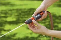 GARDENA Tuinspuit - Spuitpistool 30 GARDENA Tuinspuit - Spuitpistool -Tuinverzorgings Winkel 1200x800 88