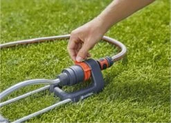 GARDENA - Zwenksproeier Aqua S - Tuinsproeier - 90 Tot 220 M² -Tuinverzorgings Winkel 1200x867 2