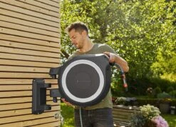 GARDENA Wandslangenbox Rollup XL - 35 Meter - Ø 13 Mm 17 GARDENA Wandslangenbox Rollup XL - 35 Meter - Ø 13 Mm -Tuinverzorgings Winkel 1200x867