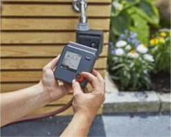 GARDENA - Select Computer Besproeiingscomputer - 3 Besproeiingen Per Dag -Tuinverzorgings Winkel 1200x962