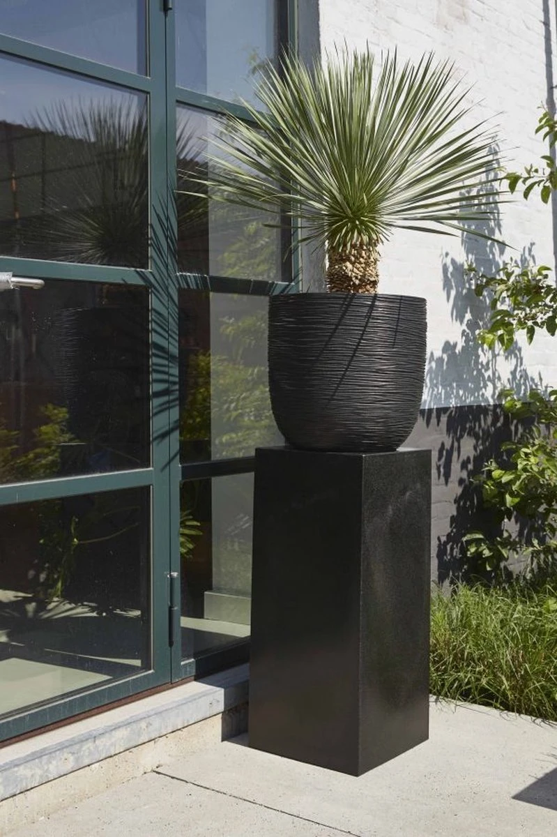 Capi Europe - Bloempot Bol Rib NL - 54x52 - Zwart - Voor Binnen En Buiten - KBLR935 9 Capi Europe - Bloempot Bol Rib NL - 54x52 - Zwart - Voor Binnen En Buiten - KBLR935 - Afbeelding 7