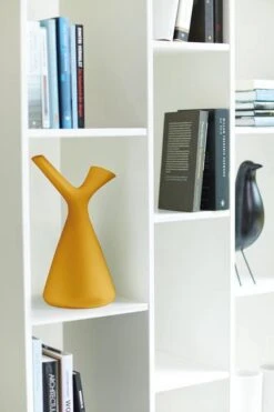 Elho Plunge Gieter 20 - Gieter Voor Binnenaccessoires - Ø 15.0 X H 29.5 Cm - Geel/Oker -Tuinverzorgings Winkel 800x1200 30